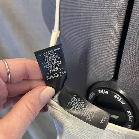 AXCESS LIZ CLAIBORNE Spaghetti Strap Soft White Cami Top Women's Size Large NWT - Picture 8 of 9